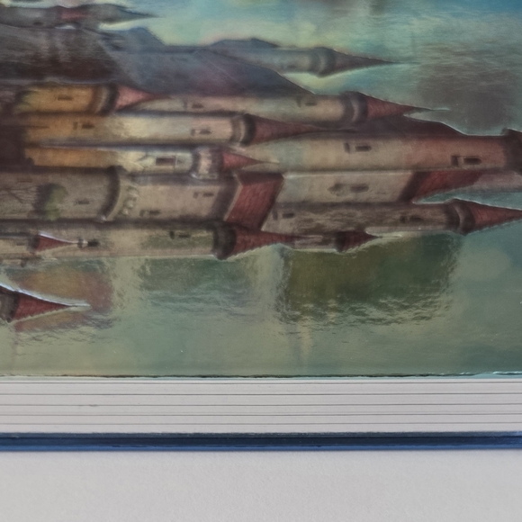 Snow White Disney Castle Collection Hardcover Journal - Picture 5 of 6